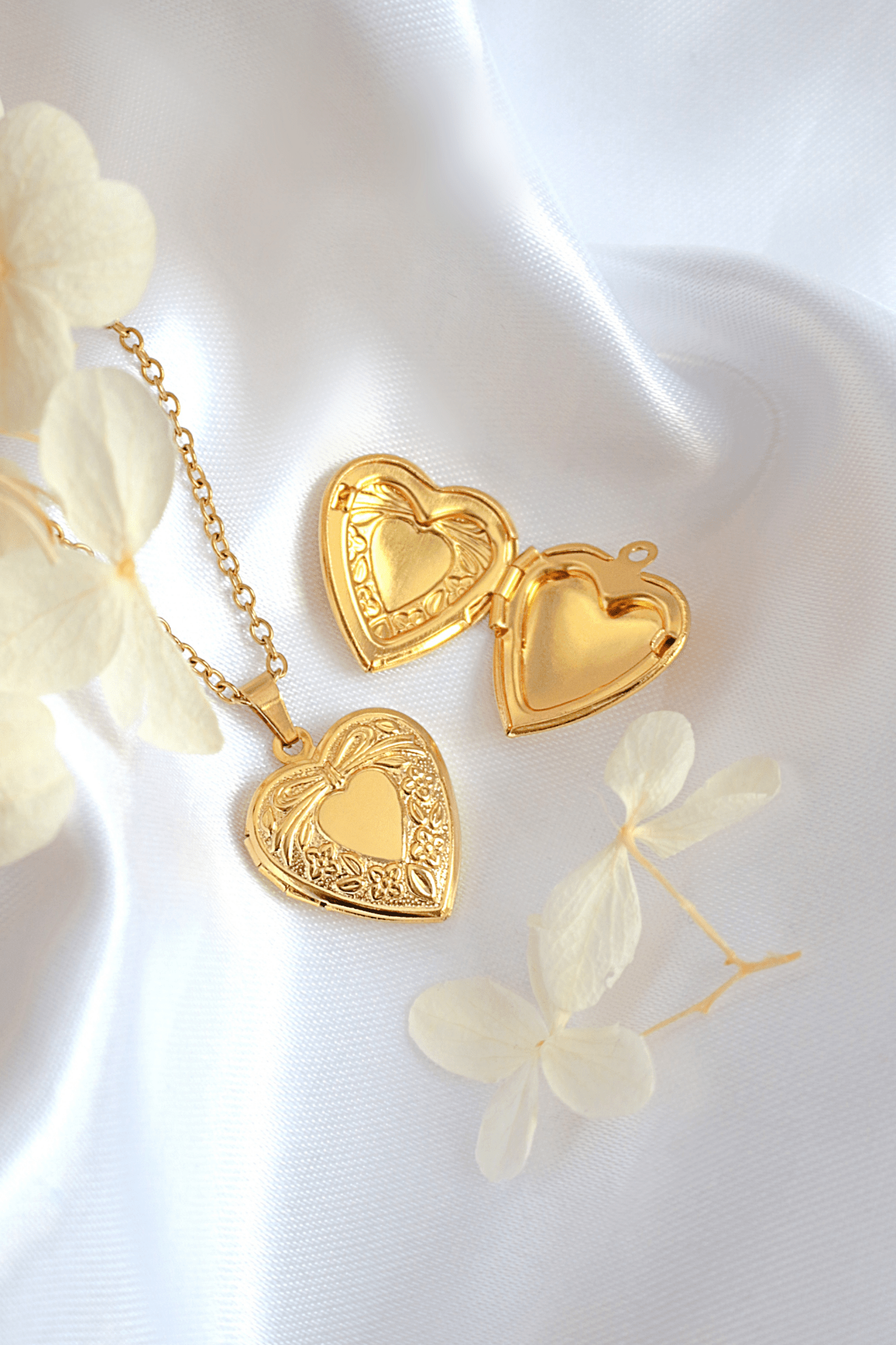 18 Karats Heart Locket Necklace - Home Sweet Resale